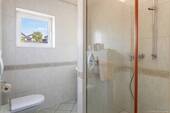 Gästebad mit Dusche - 