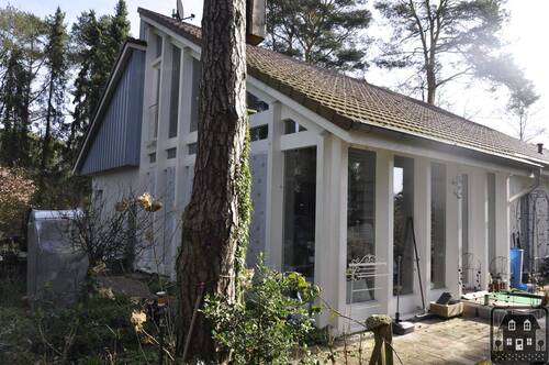 Terrasse - EINFAMILIENHAUS MIT GROßEM GRUNDSTÜCK