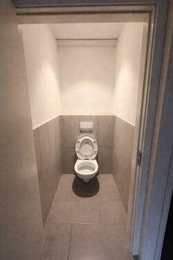 WC - 