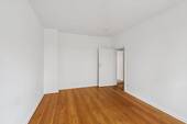Zimmer 2 - 
