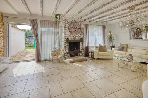 Wohnzimmer EG - 1 Zimmer Mehrfamilienhaus, Wohnhaus in Pulheim