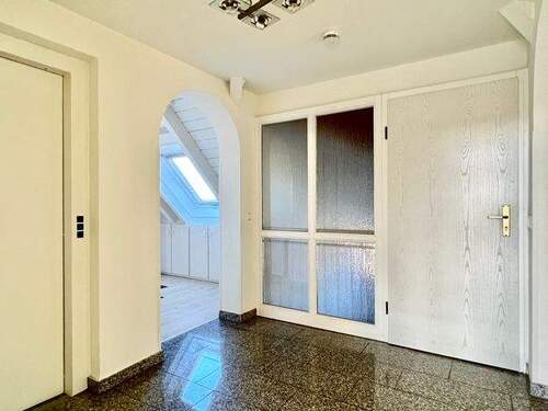 Eingang/Lift - 
