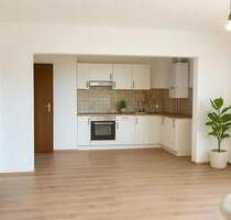 Castrop-Rauxel, Friedrichstr. 39 - Frisch renovierte 3-Zimmer-Wohnung mit Balkon im 2. OG