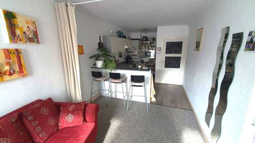 Küche mit EBK u. Theke, OG - 