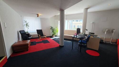 Büro/Ladengeschäft - 