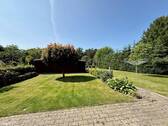 Garten und Zuwegung zum Pool - 