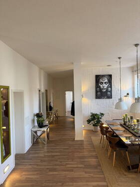 Bild 3 - 4 Zimmer Etagenwohnung in Freiberg am Neckar