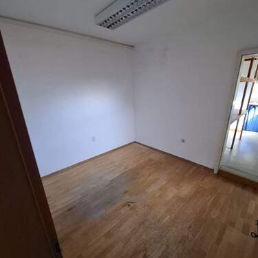 2. Nebenraum Richtung Küche - 