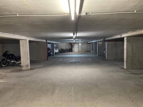Blick zum Fahhradplatz - Garage, Stellplatz in Heidelberg zum Kaufen