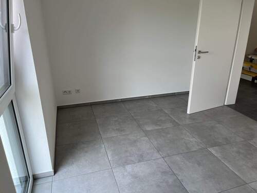Zimmer 2 - 