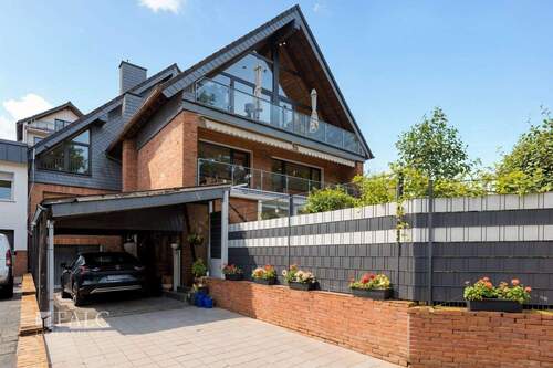 Carport - Etagenwohnung mit 214,00 m² in Bergheim zum Kaufen