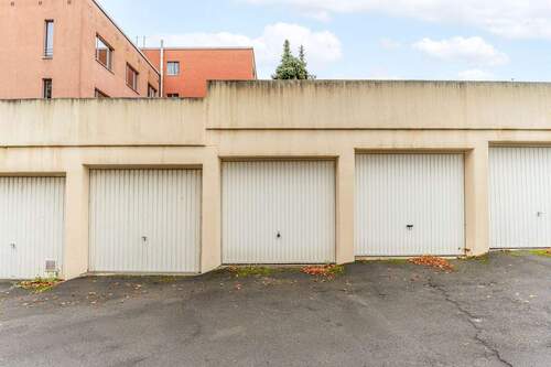 Garage - 