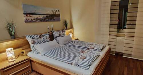 Schlafzimmer - 2 Zimmer Etagenwohnung zum Kaufen in Bremerhaven