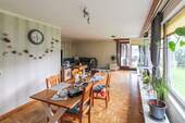 Wohn- und Esszimmer - 4 Zimmer Einfamilienhaus zum Kaufen in Niebüll