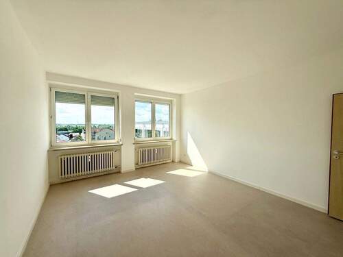 Ausblick vom Esszimmer und der offenen Küche - 2 Zimmer Einfamilienhaus zum Kaufen in Bogen