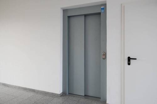 Fahrstuhl - 