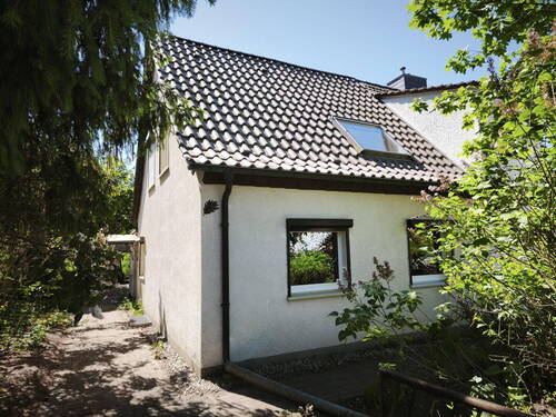 Titel - am Wald: nette DHH auf 1887qm Grund mit Baulandreserve Zörnigall-Siedlung