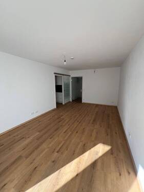 Wohnen - Terrassenwohnung mit 74,40 m² in Wehringen zur Miete