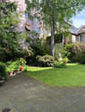 Garten im Innenhof.png - 
