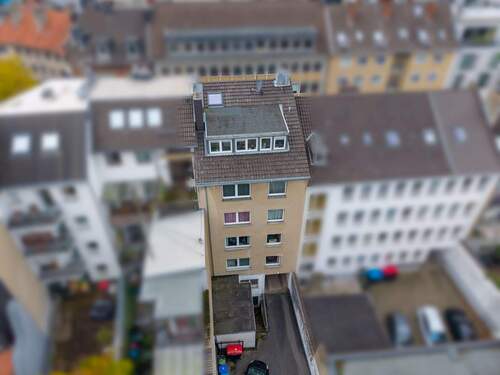 A. Drohne hinten 2 - 