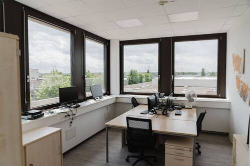 Bild 1 - Top modernes Geschäftsführer-Büro in Köln-Junkersdorf mit eigenem WC