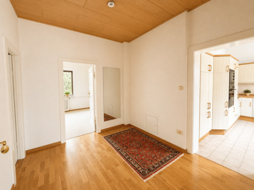 1 EG Diele mit Zugang zur Küche, zum Ess- und Wohnzimmer.png - 5 Zimmer Einfamilienhaus zum Kaufen in Berlin