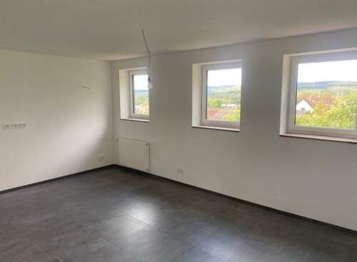 Wohnzimmerbereich.jpg - ***Frisch sanierte 2 Zimmerwohnung direkt in Fritzlar zu verkaufen***