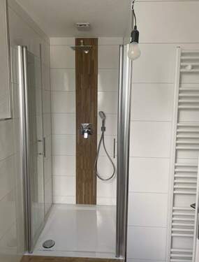 Dusche im Badezimmer.jpg - 2 Zimmer Etagenwohnung in Fritzlar