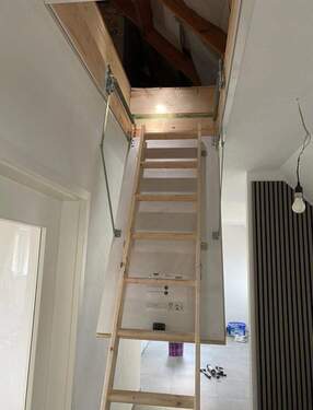 Blick zum Dachgeschoss.jpg - 