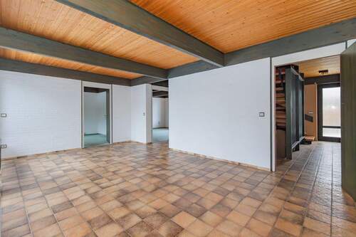 Esszimmer mit Zugang zu den Schlafzimmern - Mehrfamilienhaus, Wohnhaus mit 172,50 m&sup2; in Rickert zum Kaufen