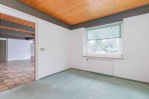 Kinderzimmer zum Wohn- und Essbereich - 