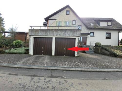 Garage - 3 Zimmer Etagenwohnung zum Kaufen in Schöntal / Bieringen