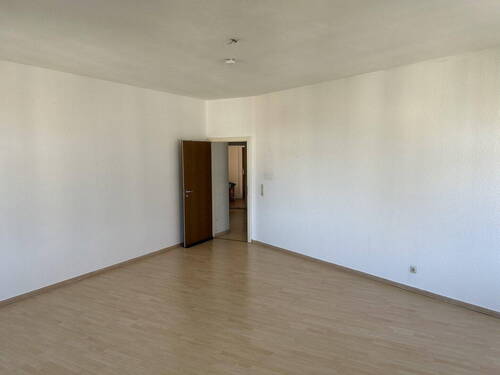 Zimmer 1 - Etagenwohnung mit 111,00 m&sup2; in Kassel zur Miete
