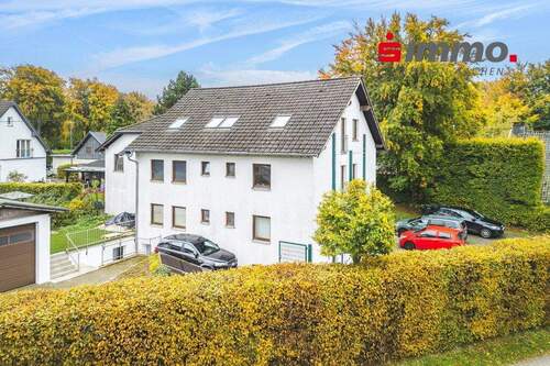 Titelbild - Höfen! Modernes Mehrfamilienhaus mit flexiblen Nutzungsmöglichkeiten und großer Garage