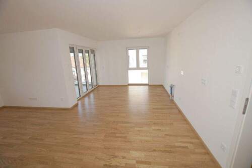 Wohnen - 3 Zimmer Etagenwohnung zur Miete in Straubing