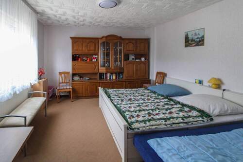 Schlafzimmer - 1 Zimmer Einfamilienhaus in Coswig (Anhalt)