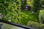 Ansicht vom Balkon nach hinten - 