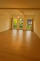 Bild 1 - Großzügige und lichtdurchflutete 1-Zimmer-Wohnung mit Küche, Aufzug, Fußbodenheizung in Friedberg
