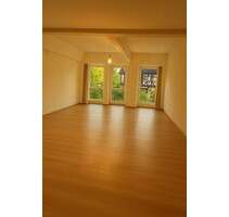 Großzügige und lichtdurchflutete 1-Zimmer-Wohnung mit Küche, Aufzug, Fußbodenheizung in Friedberg - Friedberg (Hessen)