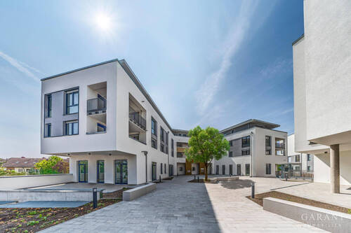 Aussenaufnahme-Quartiersplatz - 1 Zimmer Etagenwohnung zum Kaufen in Waldenbuch