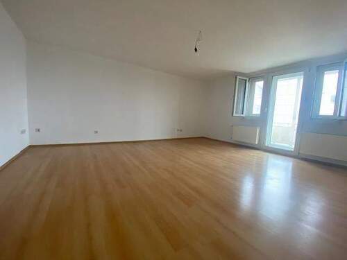 IMG_3432 (002) - Drei-Zimmer-Wohnung mit 90 m² und großem Balkon