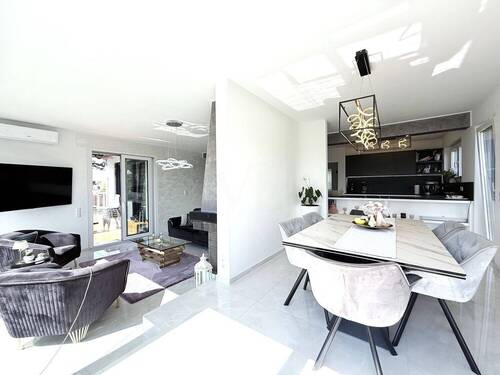 Wohn/Essbereich - 6 Zimmer Einfamilienhaus zum Kaufen in Pforzheim