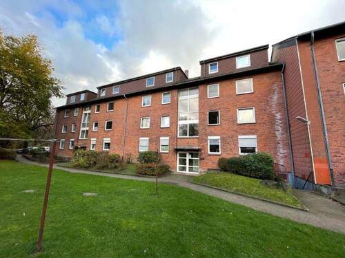 Hausansicht - 3 Zimmer Etagenwohnung zur Miete in Flensburg