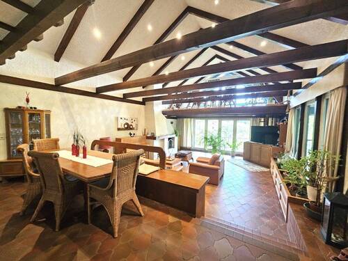 Wohnzimmer mit Galerie - 