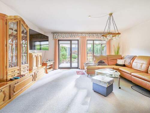 Wohnzimmer - 5 Zimmer Reihenmittelhaus zum Kaufen in Bruchsal