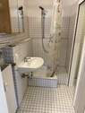 Badezimmer mit Dusche - 