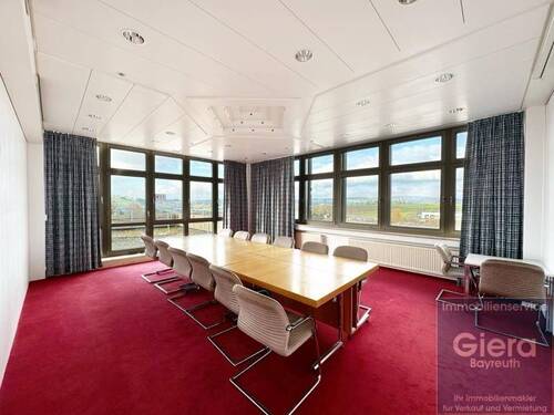 Konferenzraum - Büro mit 258,00 m&sup2; in Gefrees zur Miete