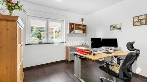 Büro 1 - 