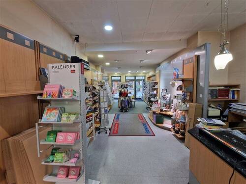 Verkaufsraum Eingang - Gewerbeobjekt (Büro, Produktion, Verkauf) in Bad Staffelstein zur Miete