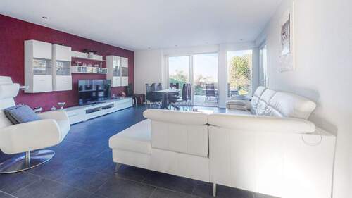 Wohnzimmer - 4 Zimmer Doppelhaushälfte zum Kaufen in Willich